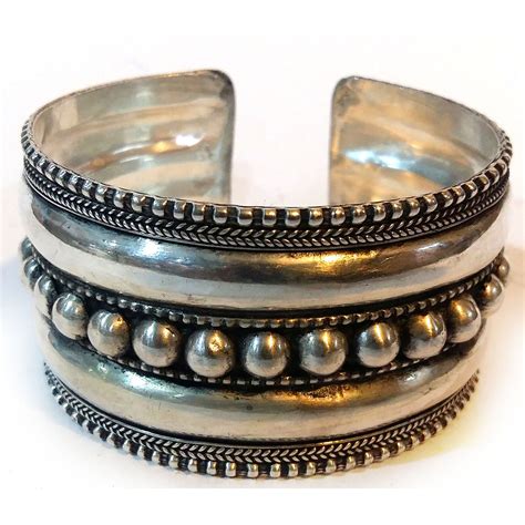 Metal Bracelets 